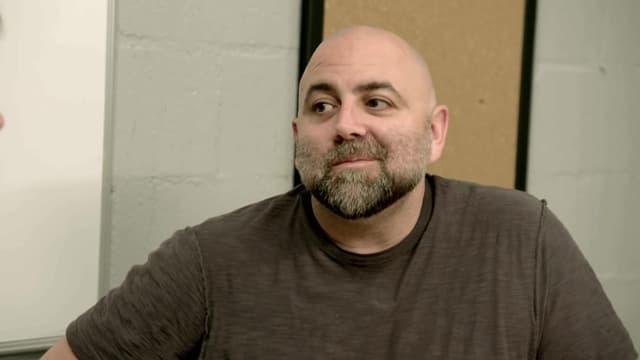 S01:E02 - Carnival and Bollywood