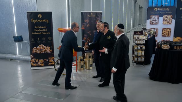 S01:E04 - Popinsanity