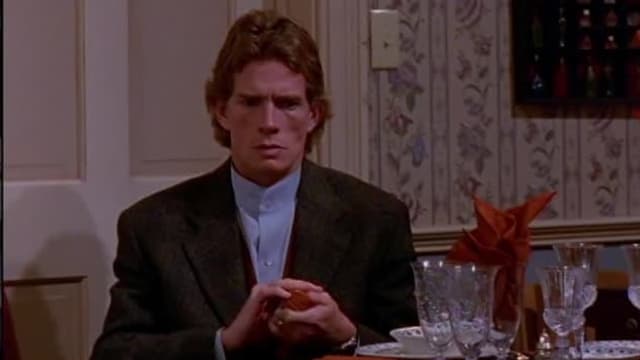 S01:E10 - Thanksgiving Day Massacre
