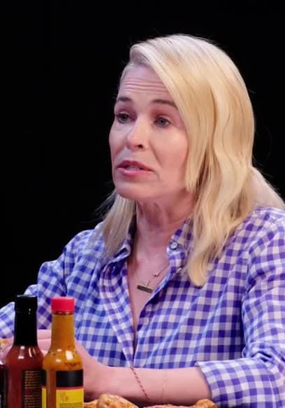 S08:E11 - Chelsea Handler Goes Off the Rails While Eating Spicy Wings poster