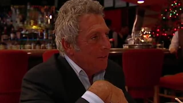 S02:E06 - The Secret Admirer