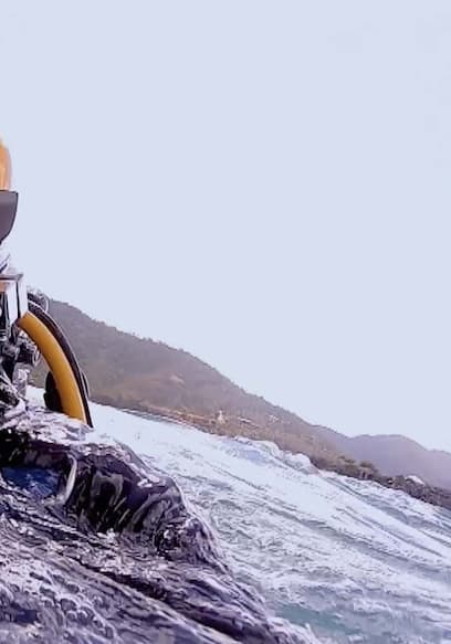 S01:E06 - Demolition Divers poster