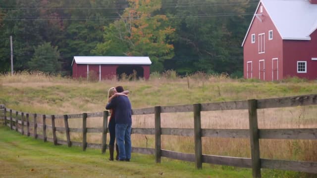 S01:E04 - Love Thy Neighbor