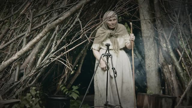 S01:E02 - Walking With Witches
