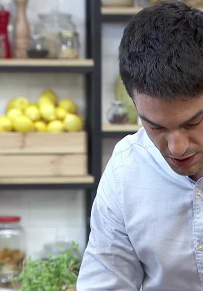 S01:E09 - Níscalos con parmentier y estofado con boniato poster