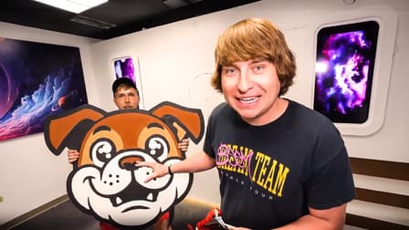 S01:E06 - I Built Secret Gaming Rooms in Crazy Places!