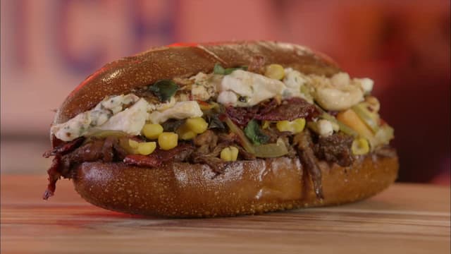 Watch Food Paradise S02:E05 Hog Heaven Free TV Shows Tubi