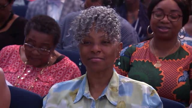 S01:E10 - Episode 10