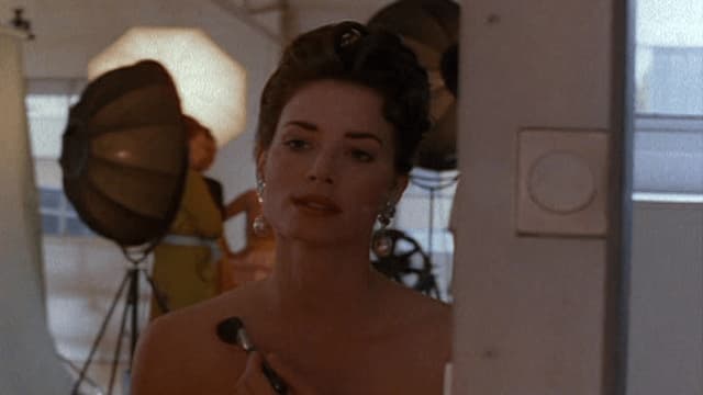 S01:E12 - La modelo victima