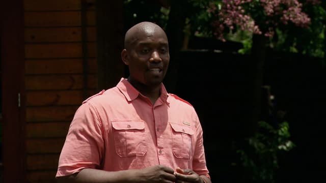 S06:E26 - Couples Retreat: Don't Poke the Bear