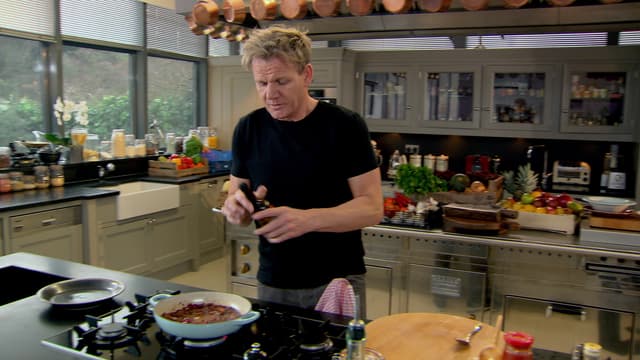 S01:E01 - The Food I Grew Up On