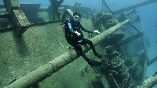 S07:E13 - Kittiwake Wreck in Grand Cayman + World’s Longest Submerged Cave in Yucatan