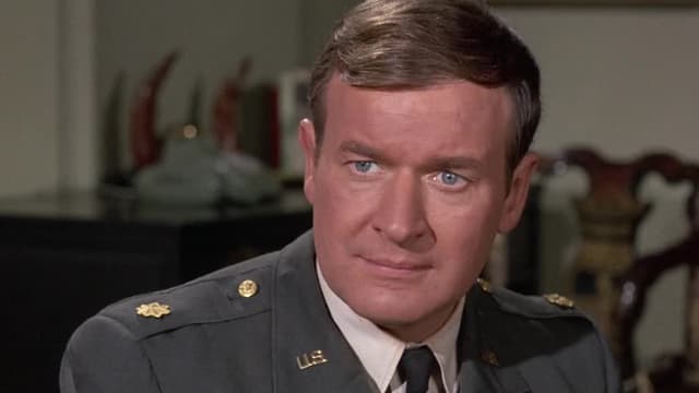 S02:E29 - The Birds and the Bees Bit