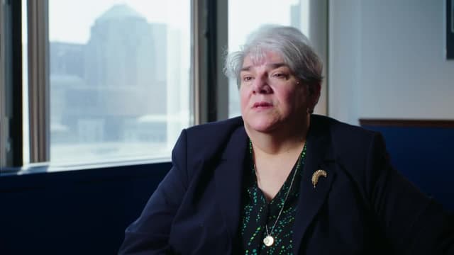 S04:E14 - East Cleveland