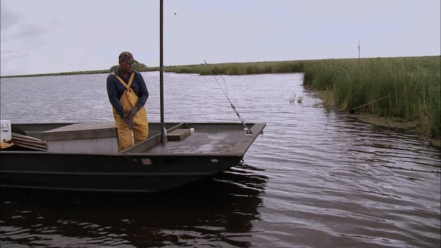 S03:E08 - Rising Waters