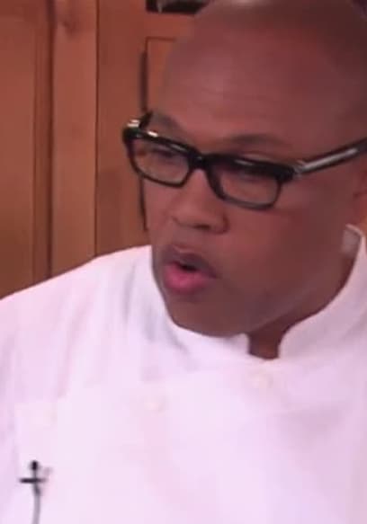 S01:E02 - Crab Cakes and Succotash poster