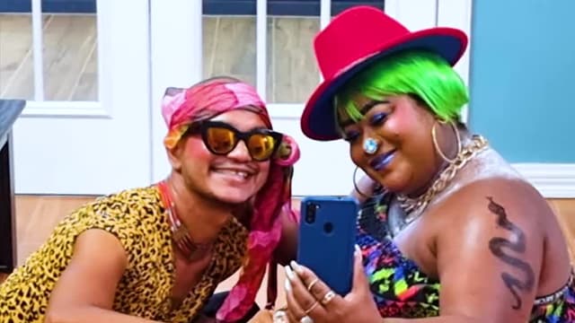 S01:E06 - Noreen’s House