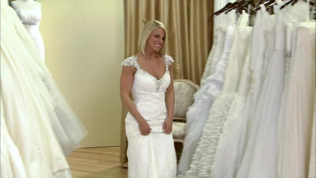 S03:E15 - Bridal Muscle Show