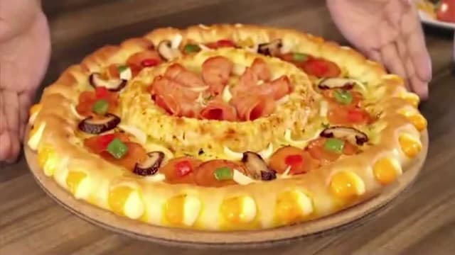 S03:E05 - Weird Items / Food Laws in Other Countries