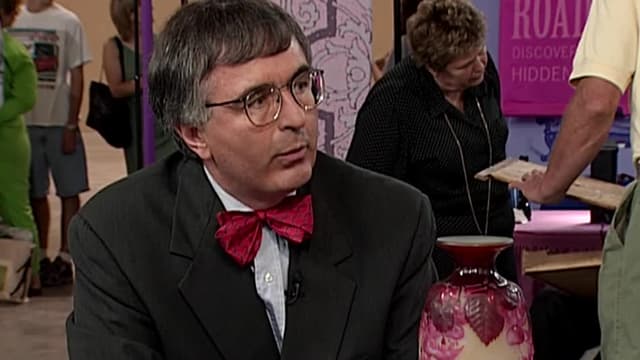 S19:E26 - Vintage Charleston