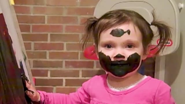 S01:E15 - Monsters, Messes, and Moms