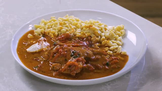 S14:E09 - Paprikash and Stroganoff