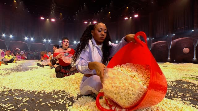 S02:E01 - Premiere: Do You Believe in Miracles?