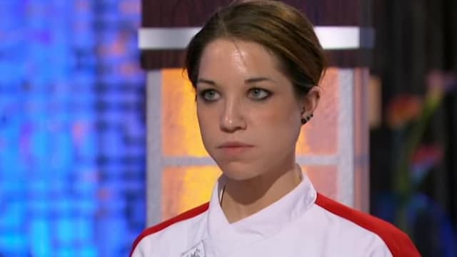 S14:E07 - 12 Chefs Compete