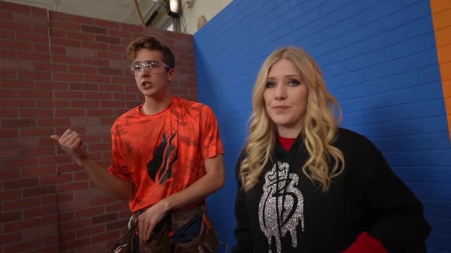 S11:E12 - Saving Preston From the Most Secure Prison / I'll Buy Anything You Build Using One Color Only