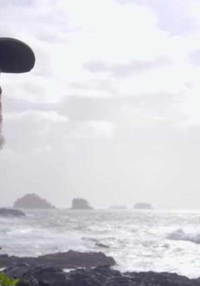 S08:E01 - Ucluelet, BC poster