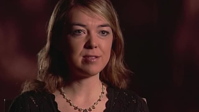 S02:E01 - Lethal Ladies