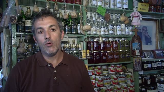 S02:E02 - Cícladas del sur: azul, blanco, y negro