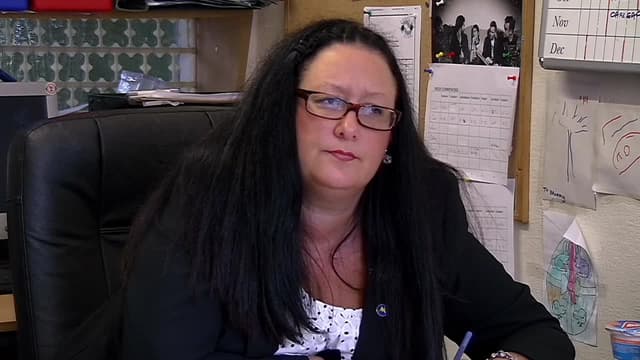 S03:E05 - S03: E05 - Coach Party