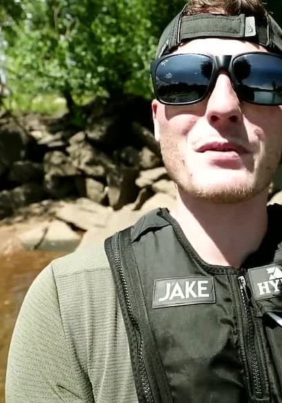 Watch Scuba Jake S02:E01 - 
