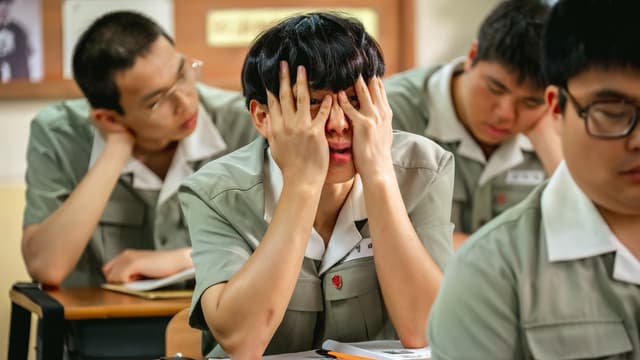 S01:E01 - Crouching Tiger, Hidden Dragon: The Legend Begins