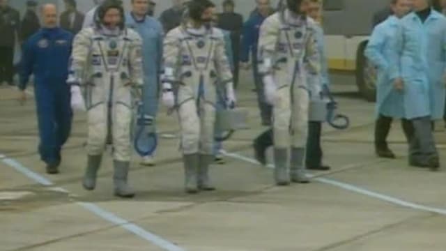 S01:E18 - High Hopes - Snags With Shuttle & International Space Station