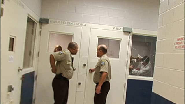 S01:E12 - Two Fisted Fights