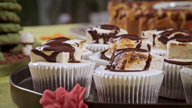 S01:E03 - The Winter Woodland Mushroom Cake