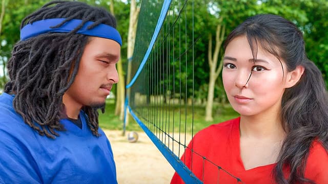 S01:E06 - ExtraEmily vs. Agent00 in Beach Volleyball!