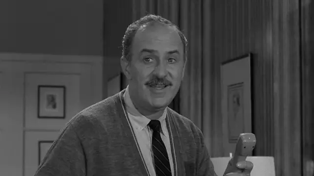 S01:E36 - A World of His Own