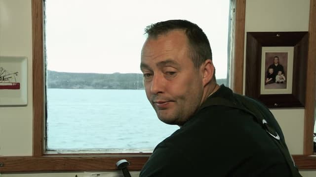 S04:E08 - Ever Seen Money Wiggle?