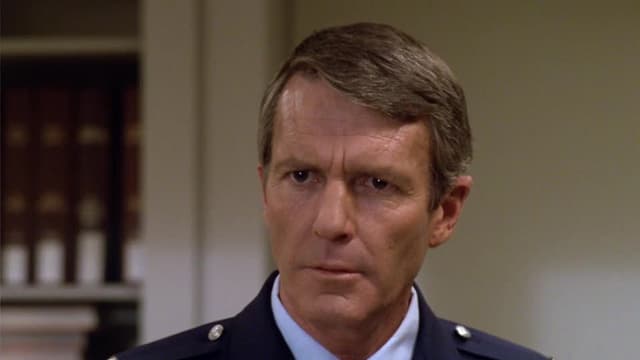 S04:E10 - Fraternity of Thieves