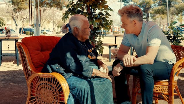 S01:E03 - Mrs. White's Golden Rule Café