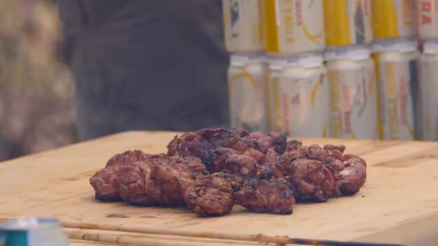 S01:E03 - Cowboy Ribs, Tomahawk Steaks, Barbecue Oysters and Jalapeno Sausages!