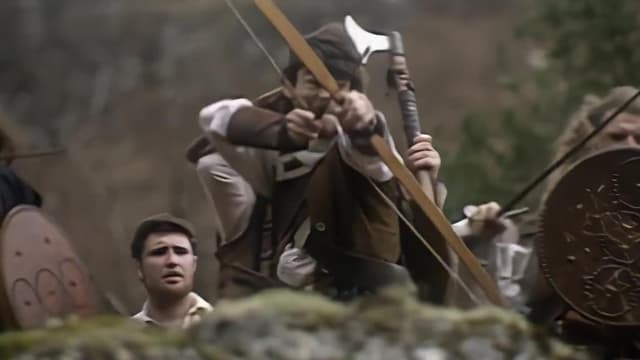 S01:E12 - The Highlanders