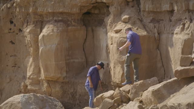 S05:E91 - Behind the Gates: The Rocky Road Ahead