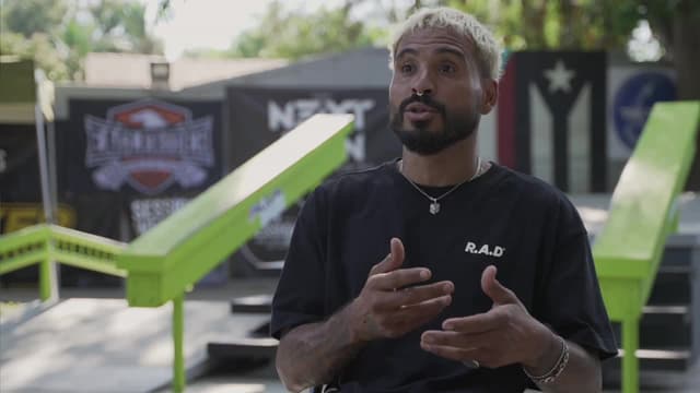 S01:E04 - Backyard Challenge With Manny Santiago