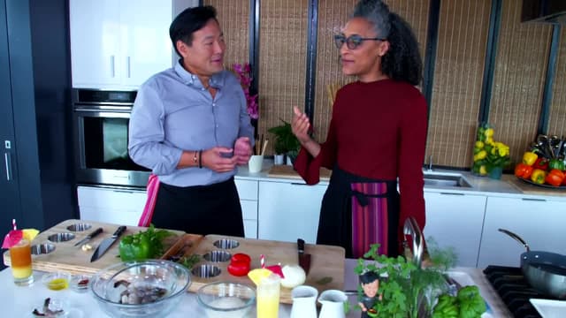 S16:E01 - Carla Hall