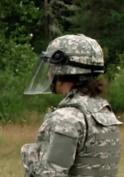 Affiche de S01:E06 - Starting Strong as a ROTC Cadet