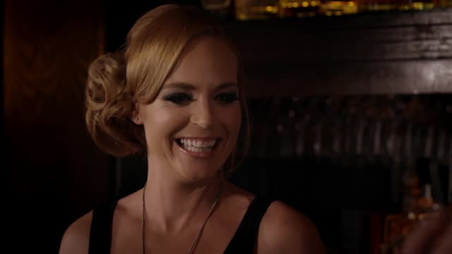 S01:E04 - Whiskey & Absinthe